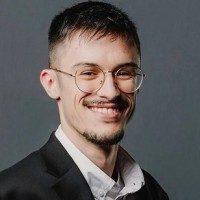 Portrait de Pierre Le Vigouroux, ingénieur brevets chez InnovaPI